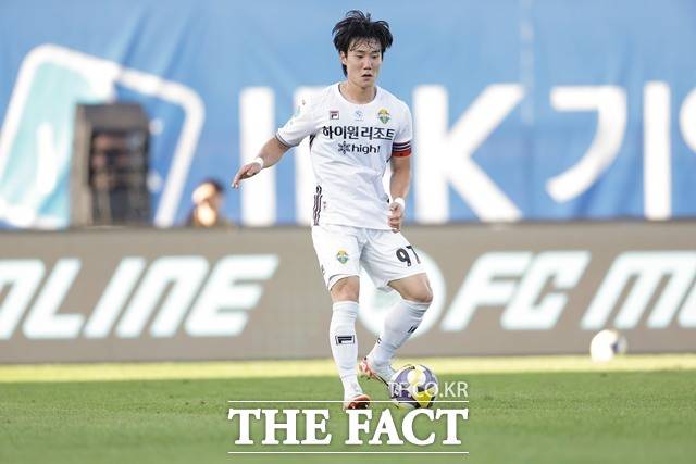 강원 '중원의 핵' 이유현./K리그