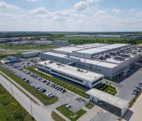 솔루스첨단소재 헝가리 전지박 공장 전경. 솔루스첨단소재