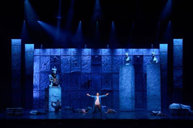 뮤지컬 '노트르담 드 파리' 공연 장면  [사진 제공= 마스트인터내셔널]