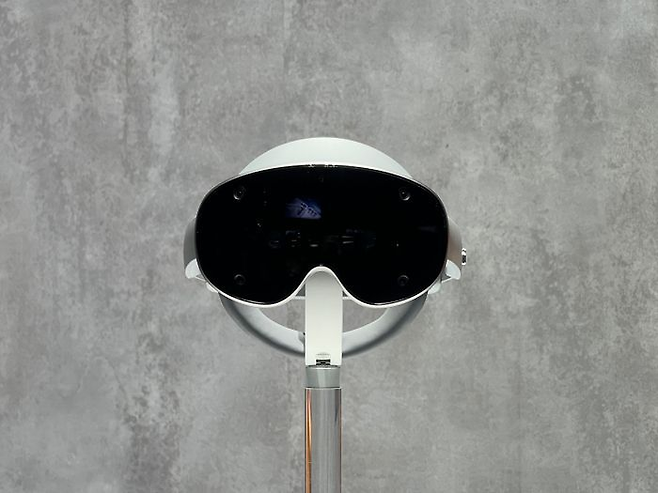 미국 새너제이에서 열린 '갤럭시 언팩 2025' 현장에 비치된 '프로젝트 무한' 기기.ⓒ데일리안 이주은 기자