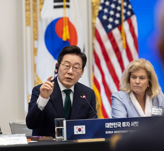 President Lee Jae Myung speaks during the Korea Investment Summit at the New York Stock Exchange on Sept. 25. [JOINT PRESS CORPS]