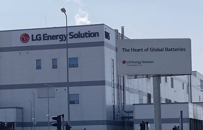 LG에너지솔루션 브로츠와프 공장 1게이트 방면의 모습 /사진=최경민 기자