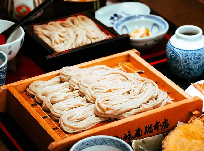 곱게&nbsp;말아&nbsp;담긴&nbsp;헤기소바