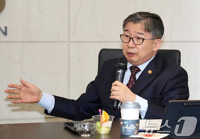 유철환 국민권익위원회 위원장. (국민권익위원회 제공. 재판매 및 DB 금지) 2025.8.28/뉴스1