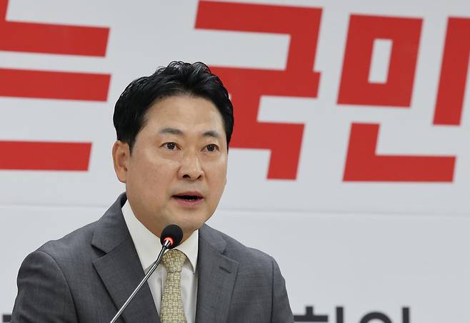 장동혁 국민의힘 대표가 25일 대전시당에서 열린 현장최고위원회에서 발언하고 있다. 뉴스1