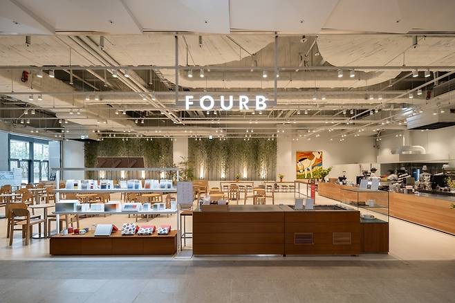 ‘포비’ 강동 이케아점. <포비아워스>