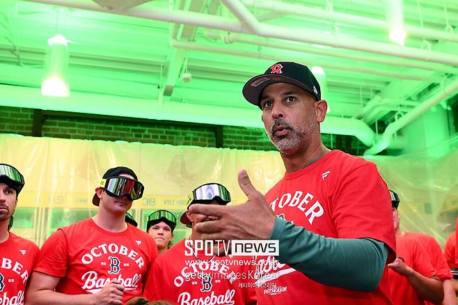 ▲ 보스턴 레드삭스 알렉스 코라 감독.