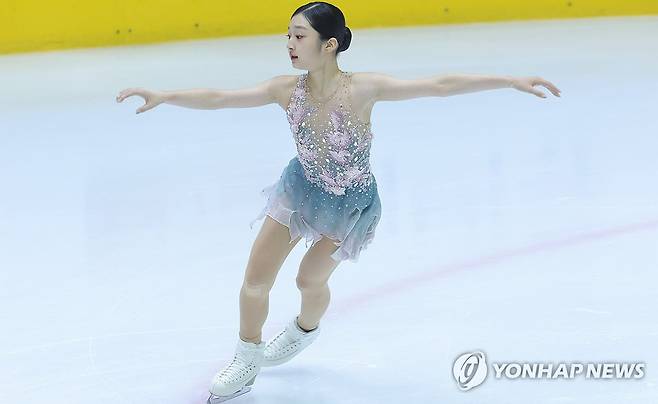 연기 펼치는 신지아 [연합뉴스 자료사진]