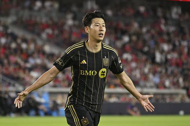 손흥민이 28일 세인트루이스전에서 득점 후 환호하고 있다. 사진 | USA연합뉴스