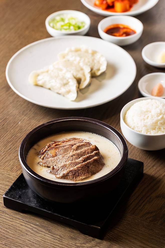 서울 서초구 거대곰탕의 '시그니처 곰탕'. /양수열 영상미디어 기자