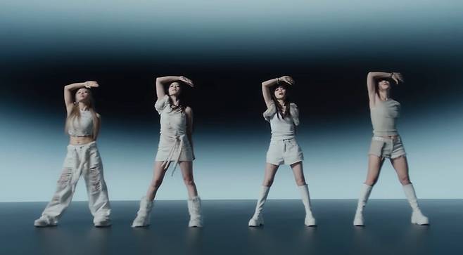 국가보훈부 광복 제80주년 기념 '국가보훈돌' 사업으로 제작된 단기 기획물 투데이야 (TDYA) '꺼지지 않는 빛 (Keep The Light)' 뮤직비디오. 유튜버 우정잉, 래퍼 미란이, 댄서 에이미, 그룹 '이달의 소녀' 현진 등이 참여했다. / 사진=유튜브 채널 '스튜디오 어서오고' 캡처