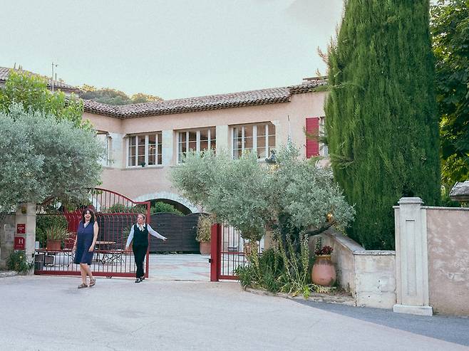 라 본 에타프 호텔 외관 / 사진=권효정 여행+ 기자