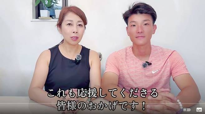 [서울=뉴시스] 미도리(왼쪽)와 이사무(오른쪽)의 모습. (사진출처: 이사무와미도리 유튜브 캡처) 2025.09.26.일