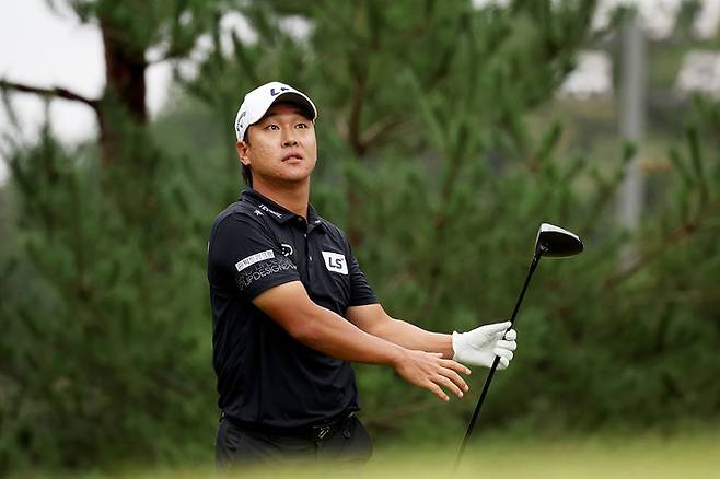 [서울=뉴시스] 한국프로골프(KPGA) 투어 현대해상 최경주 인비테이셔널에서 우승한 전가람. (사진=KPGA 제공) *재판매 및 DB 금지