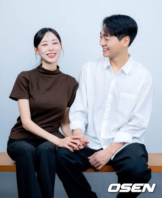 [OSEN=지형준 기자] KBS 박소현 아나운서, 고수진 LCK 해설 자. 2025.09.24 / jpnews@osen.co.kr