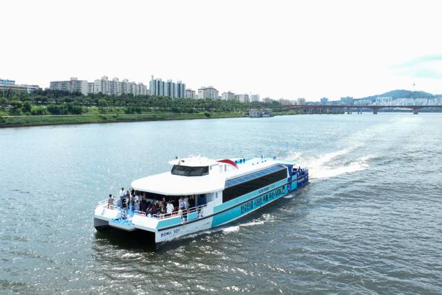 ▲ 서울시의 수상버스. ⓒ연합뉴스