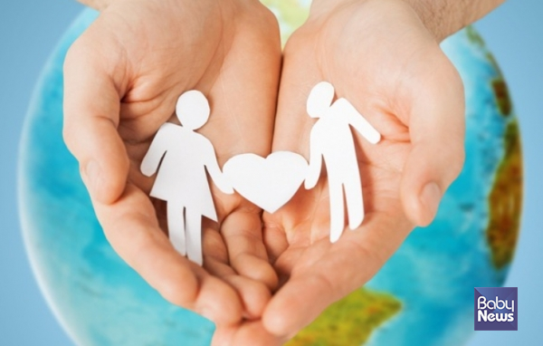 앞으로 결혼중개업체는 상세 주소와 전화번호 등 공시 내용이 한층 강화된다. 또한 중개업자는 입국과 체류 관련 교육을 의무적으로 이수해야 한다. ⓒ베이비뉴스