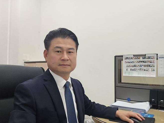 충남경찰청 서창선 홍보계장이 힘들고 어려운 순간도 있었지만 경찰은 천직이라고 밝혔다.