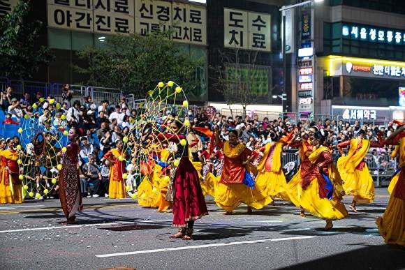 천안흥타령춤축제 2025 거리퍼레이드 [사진=천안시]
