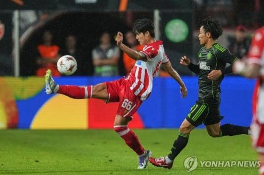 설영우의 유로파리그 경기 장면 / 사진=연합뉴스