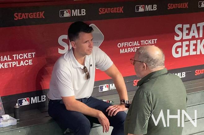 (버스터 포지(왼쪽) 샌프란시스코 사장)