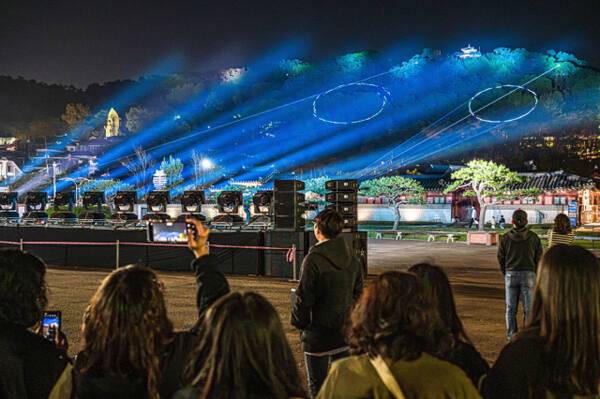 화성행궁 야간개장 모습. 수원시 제공