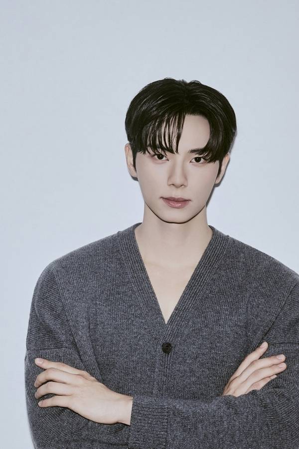 배우 이채민이 tvN 드라마 ‘폭군의 셰프’의 남자주인공으로 캐스팅되고 촬영에 합류하기까지 걸린 한 달이라는 시간 동안 했던 노력에 대해 솔직하게 고백했다. / 사진 = 바로엔터테인먼트