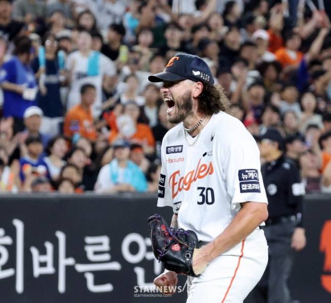 한화 외국인 투수 코디 폰세. /사진=강영조 선임기자