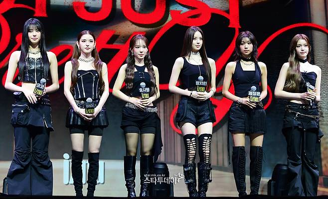 이즈나. 사진l강영국 기자