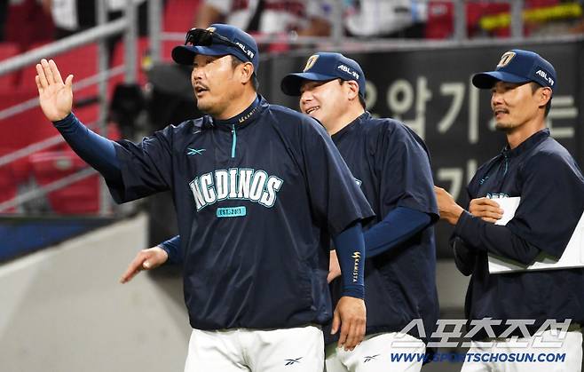 27일 광주 기아챔피언스필드에서 열린 KIA 타이거즈와 NC 다이노스의 경기. 승리한 NC 이호준 감독이 기뻐하고 있다. 광주=박재만 기자 pjm@sportschosun.com/2025.09.27/