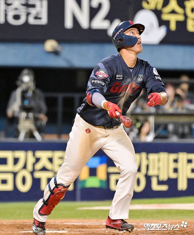 2025시즌에도 부활에 실패한 롯데 자이언츠 노진혁. 사진 엑스포츠뉴스 DB