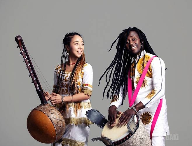 코나테 이브라힘(오른쪽) 씨와 양문희 씨 부부 [릴리 제공. 재판매 및 DB 금지]