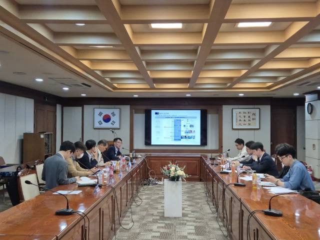 한국섬유개발연구원(KTDI)과 LG전자가 1일 대구 서구 중리동 KTDI 본원에서