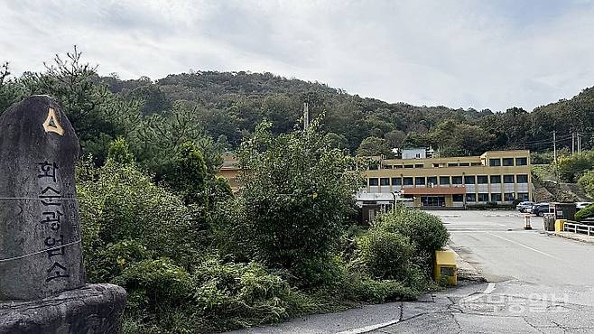 지난 1일 오전 찾은 화순군 동면 대한석탄공사 화순광업소. 안전상의 문제로 출입이 제한되고 있다.