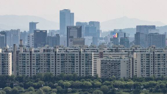서울 강남구 압구정동 재건축 예정 아파트 단지 모습.(사진=뉴스1)