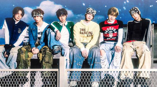 보이그룹 TWS. 사진=대한축구협회