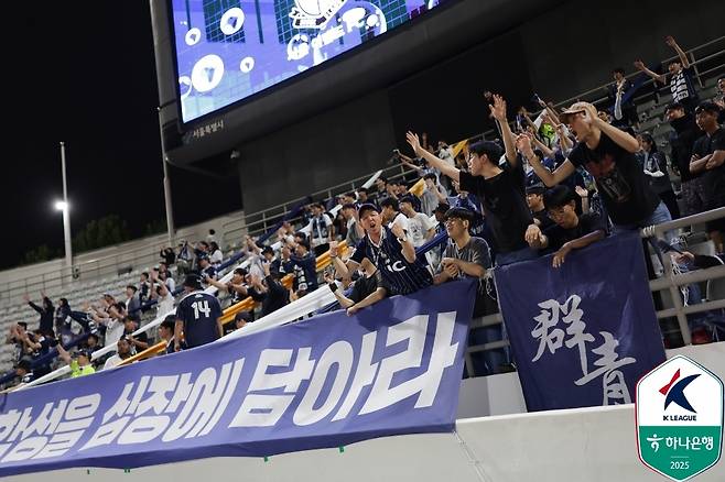 팬들과 함께 가을에 웃으려면, 지금 이 고비를 잘 넘어야한다. (한국프로축구연맹 제공)