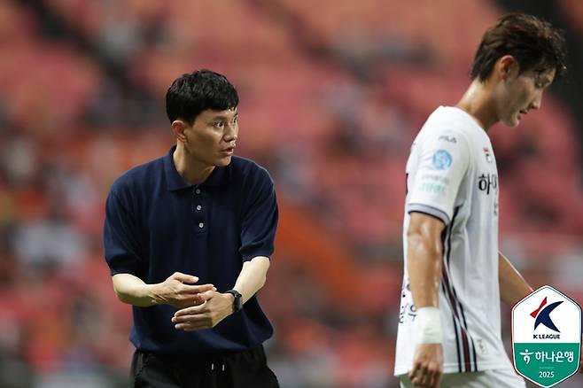 강원 정경호 감독. 제공 | 한국프로축구연맹