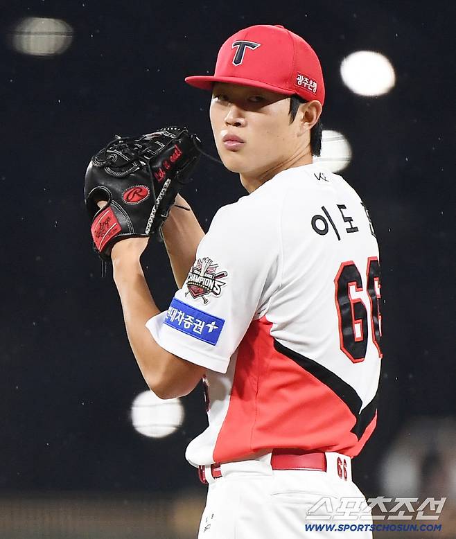 2일 광주 기아챔피언스필드에서 열린 SSG-KIA전. KIA 선발투수로 등판한 이도현이 투구하고 있다. 광주=정재근 기자 cjg@sportschosun.com/2025.10.2/