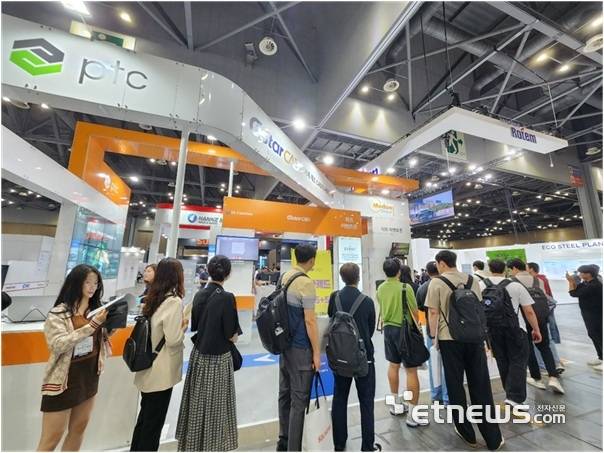 모두솔루션의  2025 AMXPO 부스 전경.