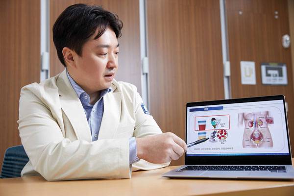 가톨릭대 성빈센트병원 비뇨의학과 최영효 교수​/사진=신지호 기자