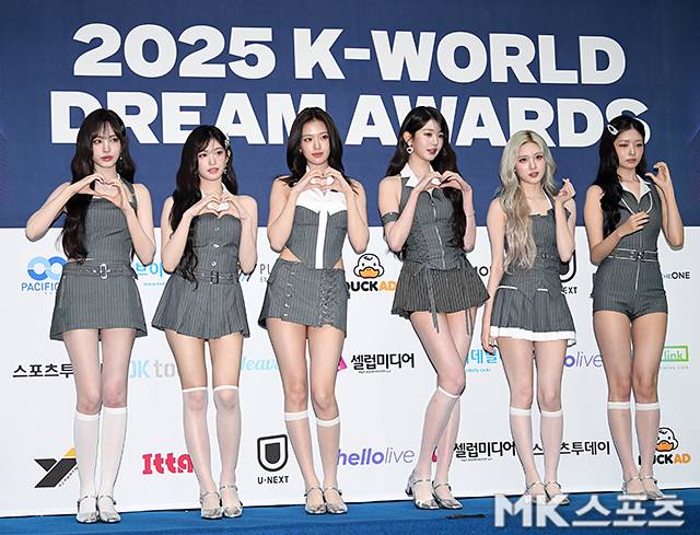 그룹 아이브(IVE)의 상표권을 둘러싸고 불거졌던 스타쉽 엔터테인먼트(이하 스타쉽)와 한 소상공인의 갈등이 소속사의 신속한 사과와 조치로 해프닝으로 마무리됐다. 사진=천정환 기자