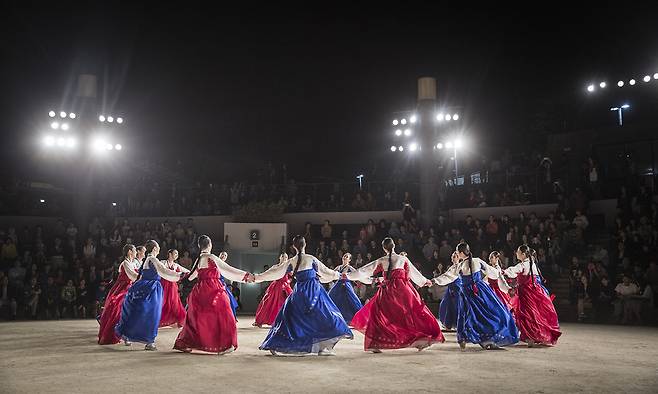 국립국악원 추석 공연의 강강술래