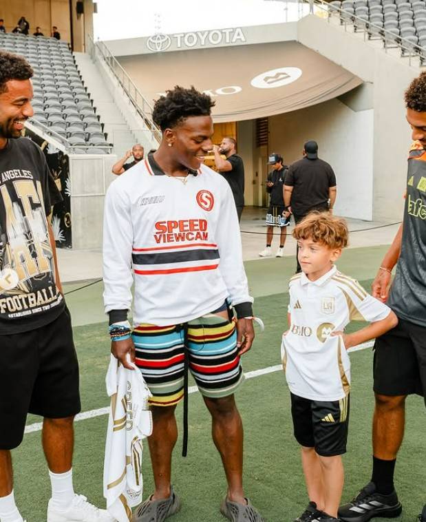 ▲ LAFC를 방문한 아이쇼스피드 ⓒLAFC