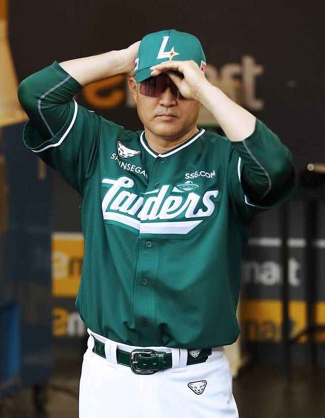 ▲ 듣고 인정하는 용기를 바탕으로 팬들이 인정할 만한 성장을 이뤄낸 이숭용 감독 ⓒSSG랜더스