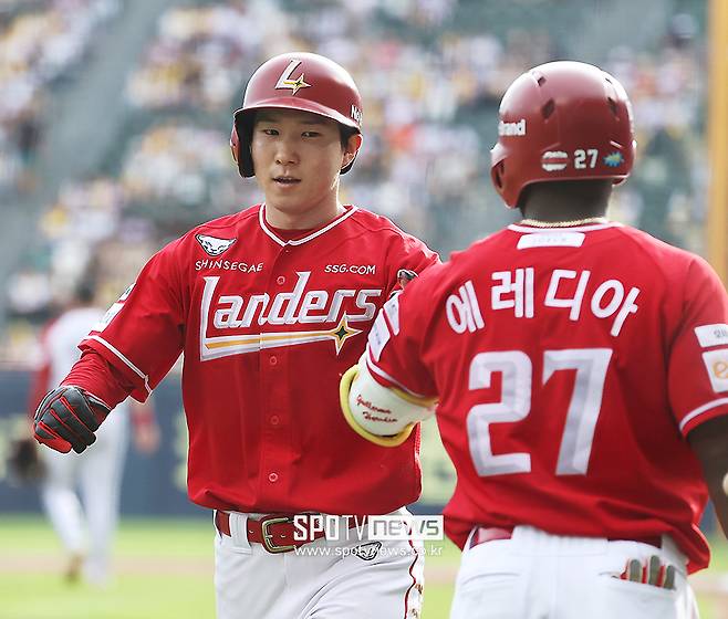 ▲ 박성한과 최지훈은 2일 경기를 끝으로 정규시즌을 마감한다 ⓒ곽혜미 기자