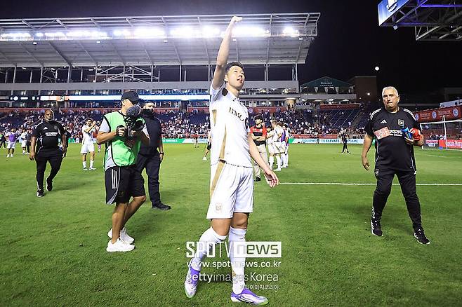 ▲ 북런던에서 10년을 헌신하며 수많은 전설적인 장면을 남긴 손흥민이 미국 메이저리그사커(MLS)에서 무자비한 득점 행진을 이어가자 영국 현지에서는 “토트넘이 손흥민을 붙잡았어야 했다”는 목소리가 커지고 있다.