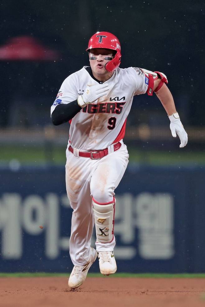 ▲ 내년 KIA 내야의 새 활력소로 큰 기대를 모으고 있는 윤도현 ⓒKIA타이거즈