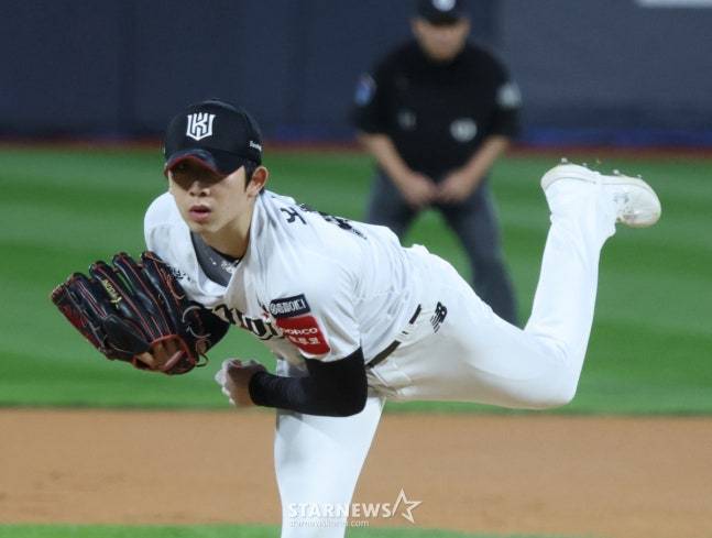 KT 위즈 투수 오원석. /사진=김진경 대기자