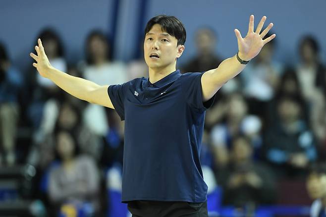 서울 삼성 썬더스 김효범 감독